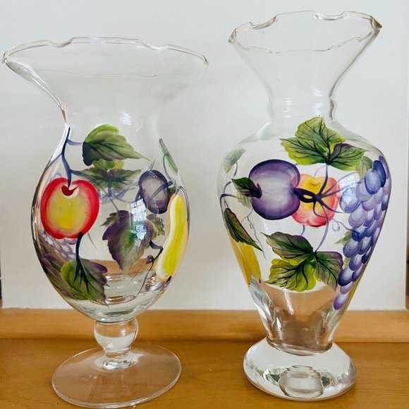 TRACEY PORTER Pair of Hand Painted Glass Vases with Fruit EUC - Picture 1 of 12